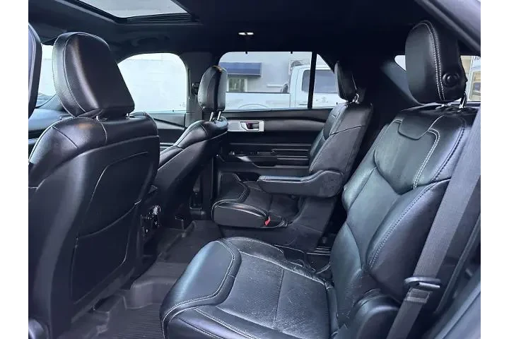 $26286 : Ford Explorer 2020 AWD ST 4d image 9