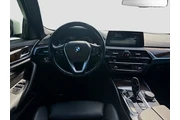 $17638 : BMW 5 Series 2019 530e iPerf thumbnail