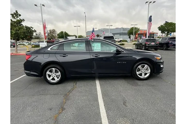 $20995 : Chevrolet Malibu 2023 LT 4dr image 4
