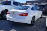 $16281 : Chevrolet Malibu 2023 LT 4dr thumbnail