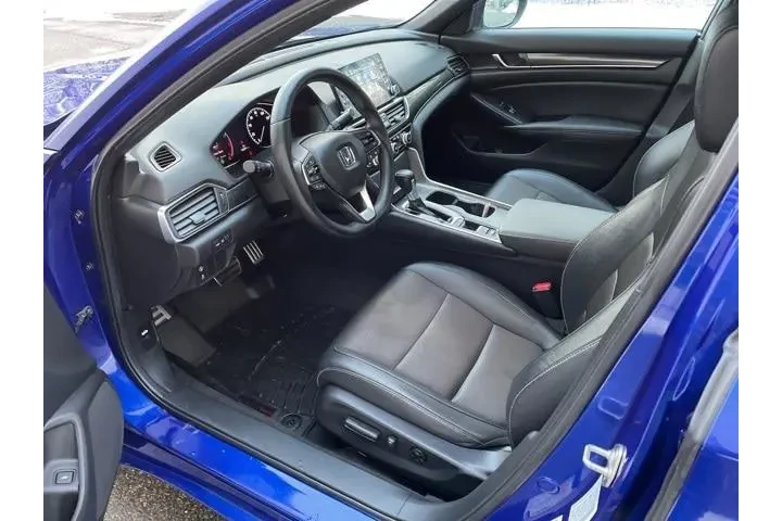 $17490 : Honda Accord 2019 Sport 4dr image 10