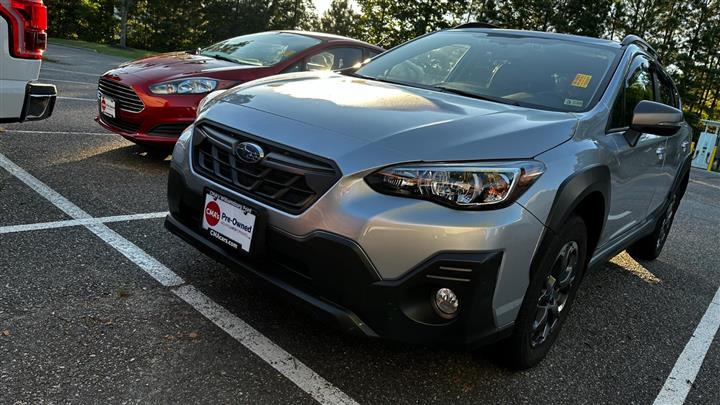 $26800 : PRE-OWNED 2021 SUBARU CROSSTR image 1