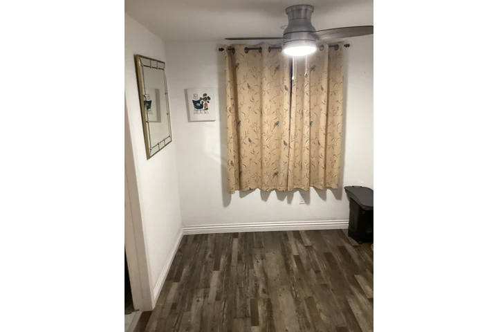 $2890 : Casa Amueblad-2R+2B+Oficina+TV image 8