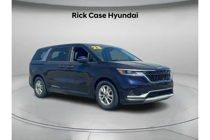 $24991 : Kia Carnival 2023 LX 4dr Min image 8