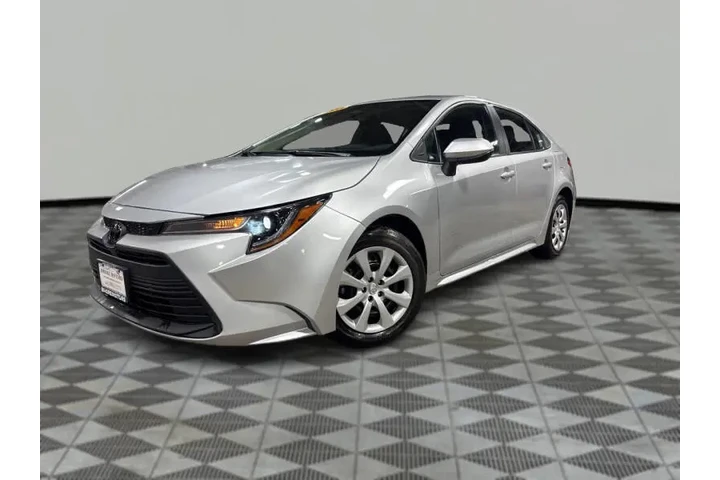 $22999 : 2023 Corolla LE image 10