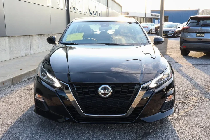 $18688 : 2022 Altima 2.5 SR image 2