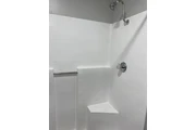 $1250 : Cuarto independiente con baño thumbnail
