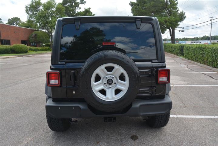 2019 Wrangler Unlimited Sport image 7