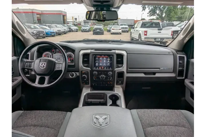 $21975 : 2019 RAM 1500 Classic Big Horn image 3