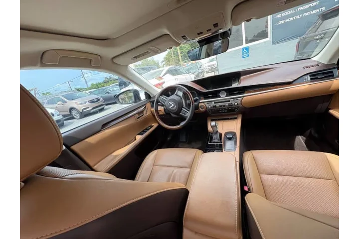 2017 ES 350 image 8