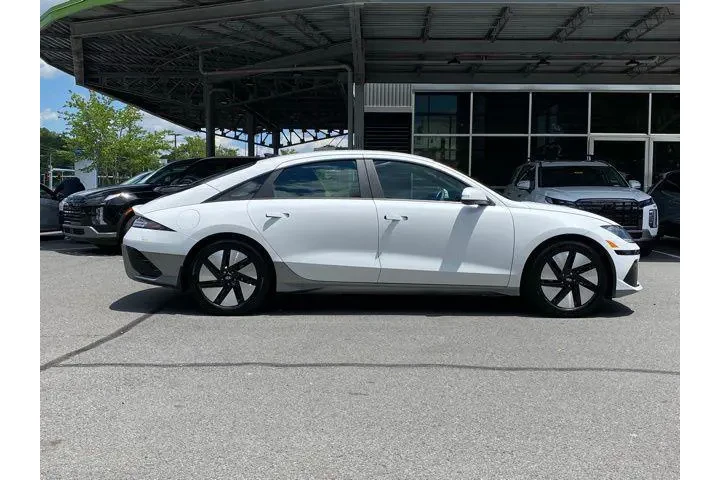 $37489 : Hyundai IONIQ 6 2025 SE 4dr image 8