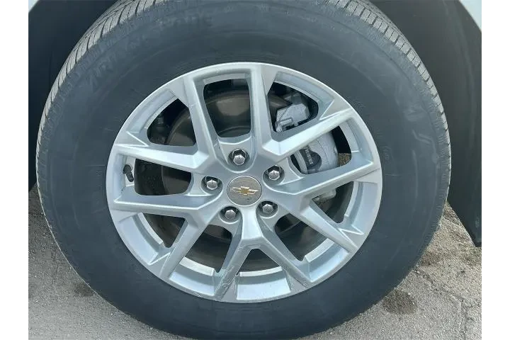 $19697 : Chevrolet Equinox 2024 4x4 L image 6