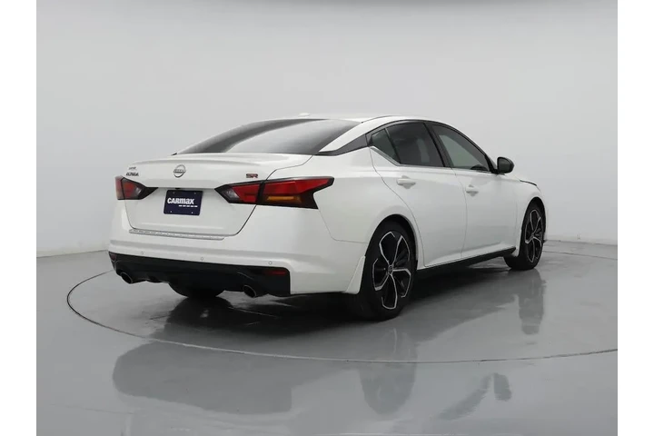 $20998 : Nissan Altima 2023 2.5 SR 4d image 8