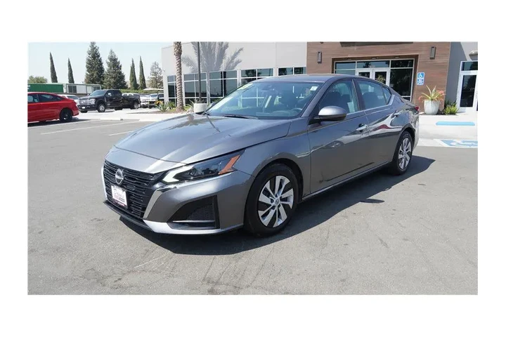 $19500 : 2023 Altima 2.5 S image 2