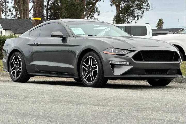 Ford Mustang 2018 GT 2dr Fas image 7