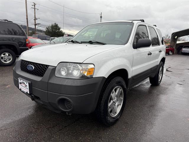 $7995 : 2006 Escape XLS image 5