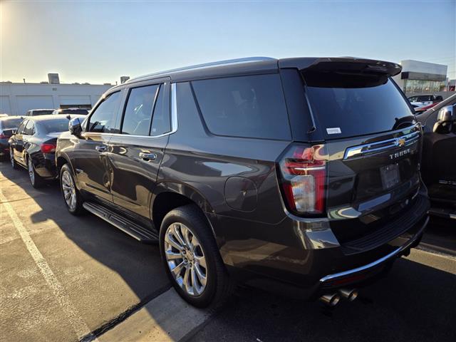 $54494 : Pre-Owned 2021 Tahoe Premier image 2