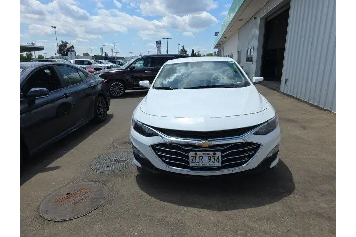 $19775 : Chevrolet Malibu 2024 LT 4dr image 3