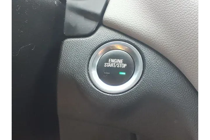 $14987 : Chevrolet Equinox 2020 LS 4d image 9