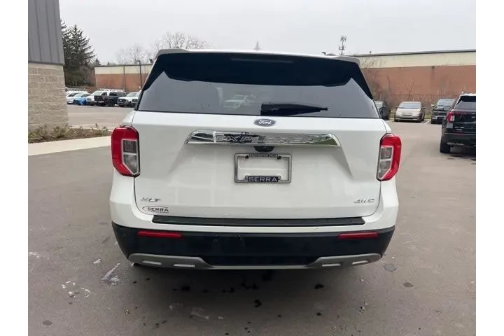$29866 : Ford Explorer 2023 AWD XLT 4 image 6