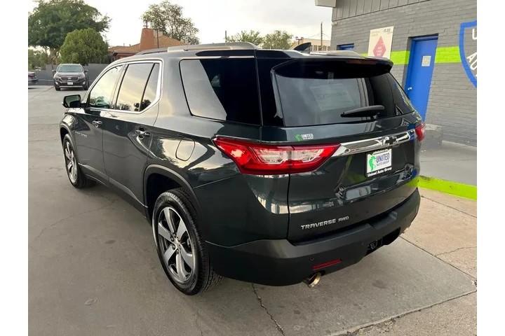 2018 Traverse LT Feather AWD image 7