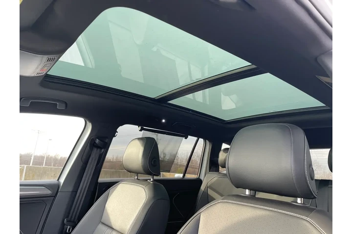 $26985 : Volkswagen Tiguan 2024 SE R- image 10