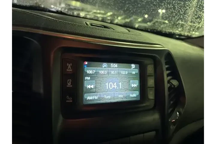 $9990 : Jeep Cherokee 2014 4x4 Latit image 7