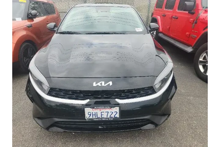 $19671 : Kia Forte 2023 LX 4dr Sedan image 2