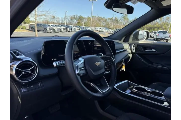 $25715 : Chevrolet Equinox 2025 LT 4d image 10