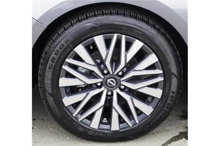 $19450 : 2024 Altima 2.5 SV image 9