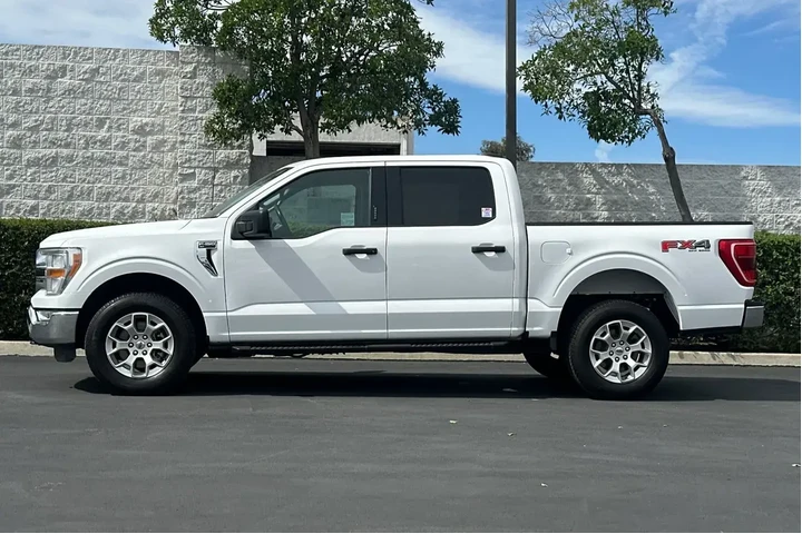 $38200 : Ford F-150 2022 4x4 XL 4dr S image 7