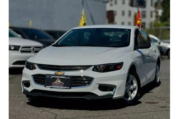 2017 CHEVROLET MALIBU2017 CHE image 2