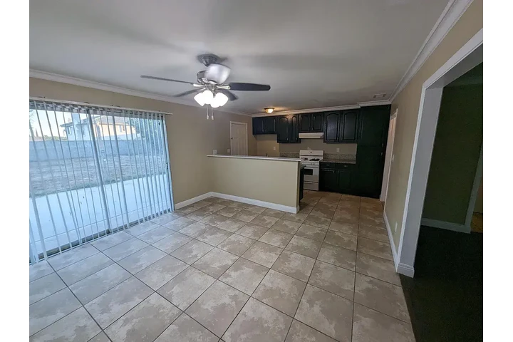 $1250 : Rialto- Move In Ready image 5