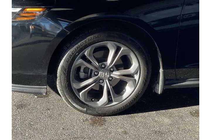 $21160 : Honda Accord 2024 EX 4dr Sed image 8