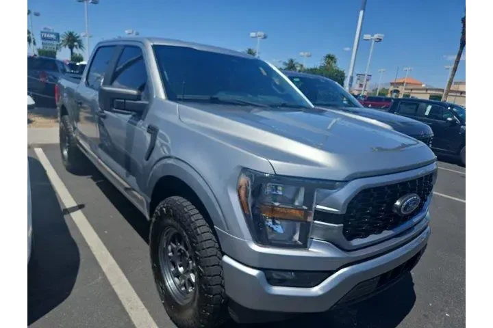 $36755 : Ford F-150 2023 4x2 XL 4dr S image 1