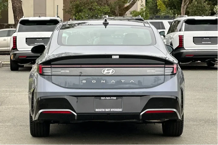 $29990 : Hyundai SONATA 2025 SEL Conv image 5