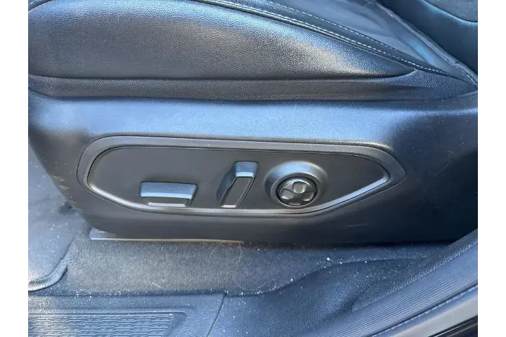 $33000 : Jeep Grand Cherokee L 2023 4 image 8