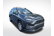 $14890 : Toyota RAV4 2019 LE 4dr SUV thumbnail