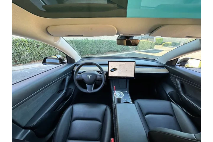 $25000 : 2021 Model 3 Standard Range P image 4