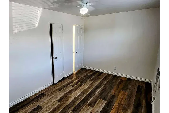 $1200 : Remodeled and features 2 bedro image 6