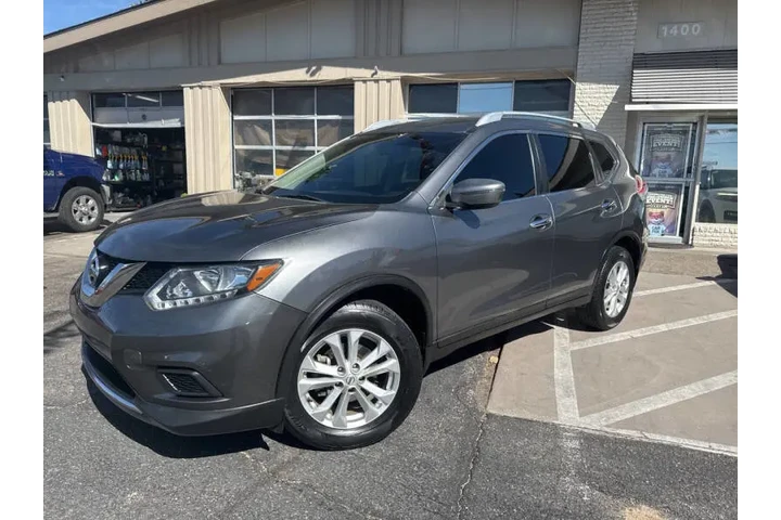 2016 Rogue SV image 3