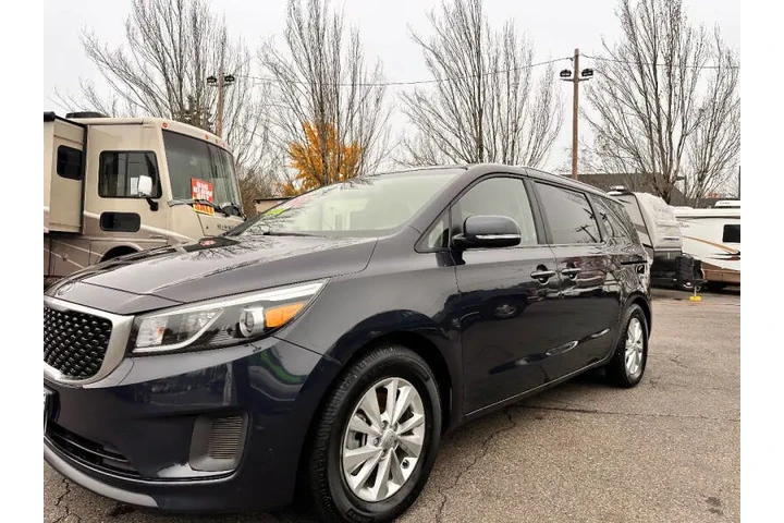 $8998 : 2016 Sedona LX image 8