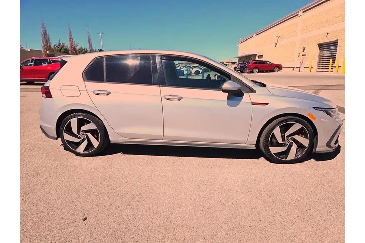 $22998 : Volkswagen Golf GTI 2022 S 4 image 4