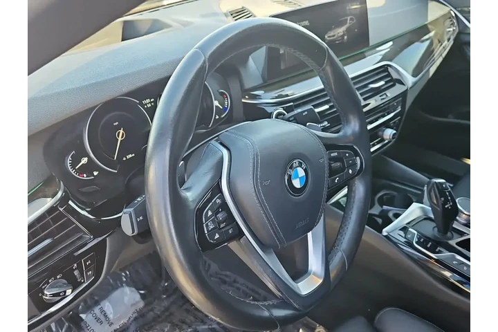 $20000 : BMW 5 Series 2019 530i 4dr S image 2