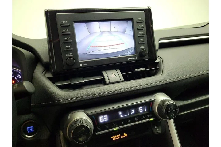 $20998 : Toyota RAV4 2021 AWD XLE 4dr image 6