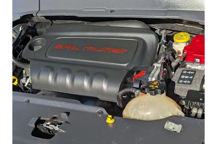 $15348 : Jeep Compass 2021 4x4 Trailh image 4