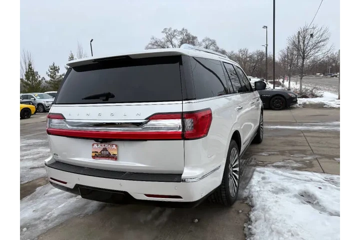 $27950 : 2019 Navigator Reserve image 5