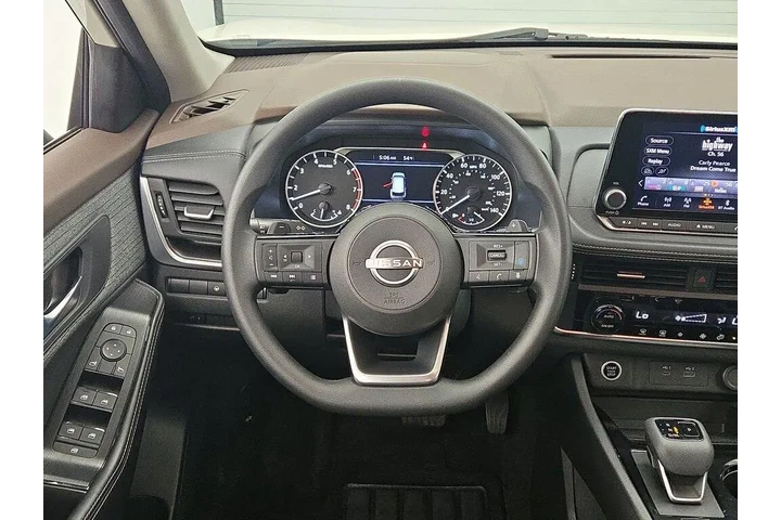 $22998 : Nissan Rogue 2023 SV 4dr Cro image 10