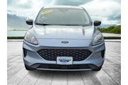 $21997 : Ford Escape 2022 AWD SE 4dr thumbnail