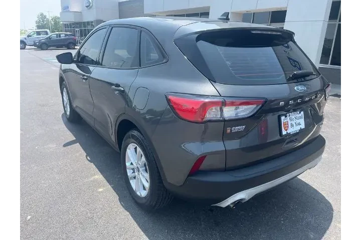 $12294 : Ford Escape 2020 AWD S 4dr S image 3